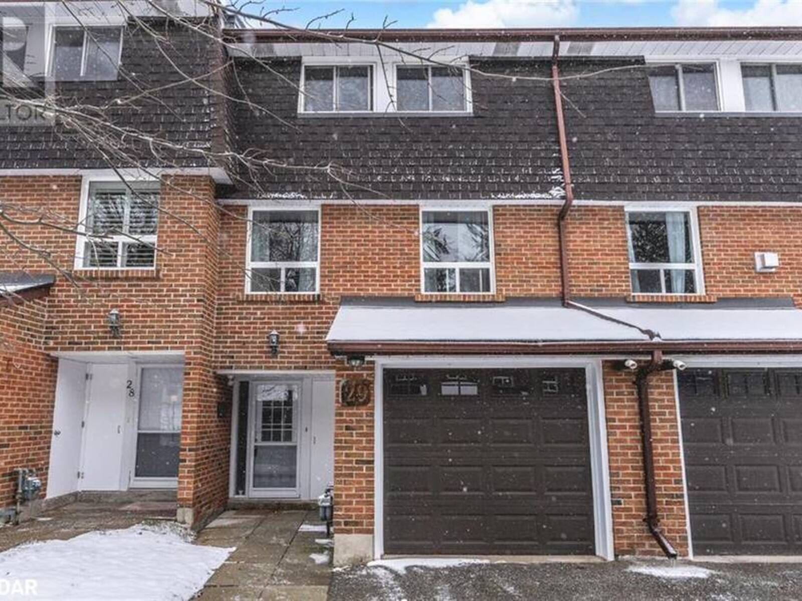 360 BLAKE Street Unit# 29, Barrie, Ontario L4M 1L3