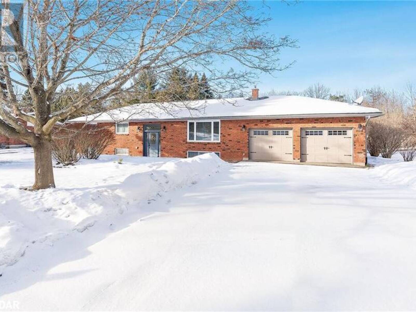 220 MOONSTONE Road E, Moonstone, Ontario L0K 1N0