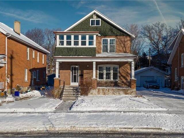 92 WORSLEY Street Barrie Ontario, L4M 1L8