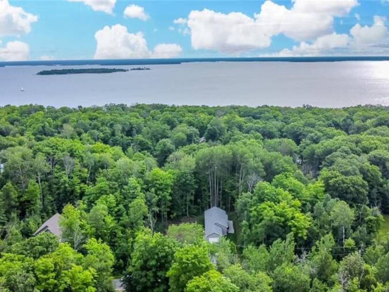 67 WOZNIAK Road, Penetanguishene, Ontario L9M 1W6