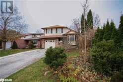 17 MCCONKEY Place | Barrie Ontario | Slide Image Two