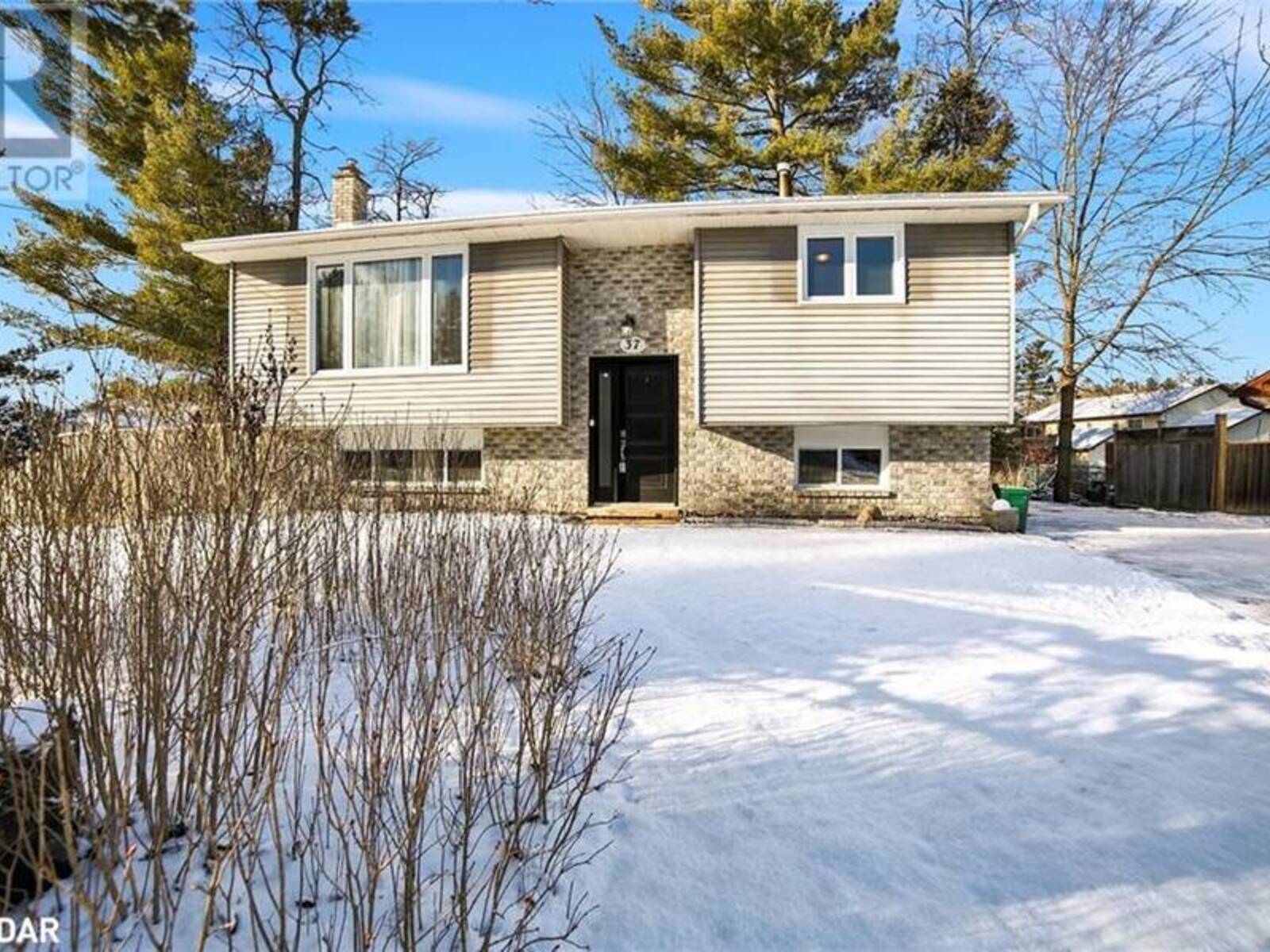 37 TREE TOP Street, Angus, Ontario L3W 0G5