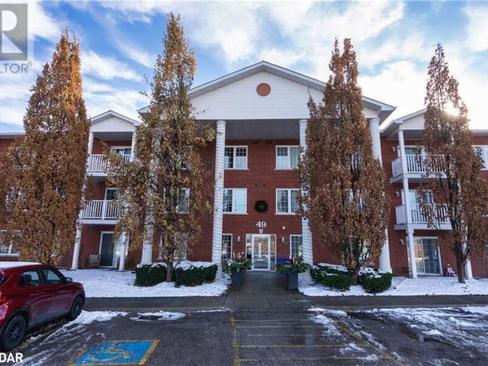 49 JACOBS Terrace Unit# 215, Barrie, Ontario L4N 0W4