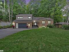 8 FRID Boulevard Midhurst Ontario, L9X 0P5