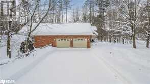 2 PINEVIEW Drive | Oro-Medonte Ontario | Slide Image Two