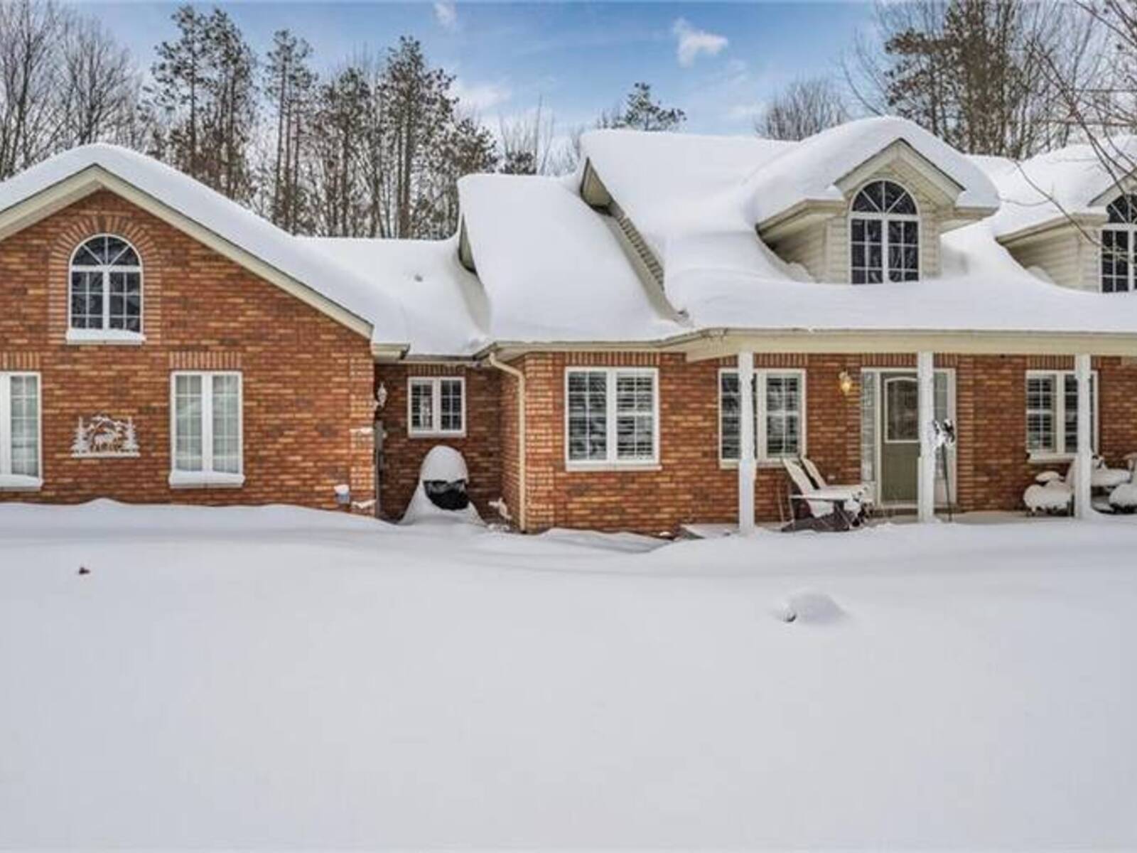 2 PINEVIEW Drive, Oro-Medonte, Ontario L0L 2L0