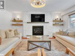 11 VERNAR Drive Midhurst Ontario, L0L 1X0