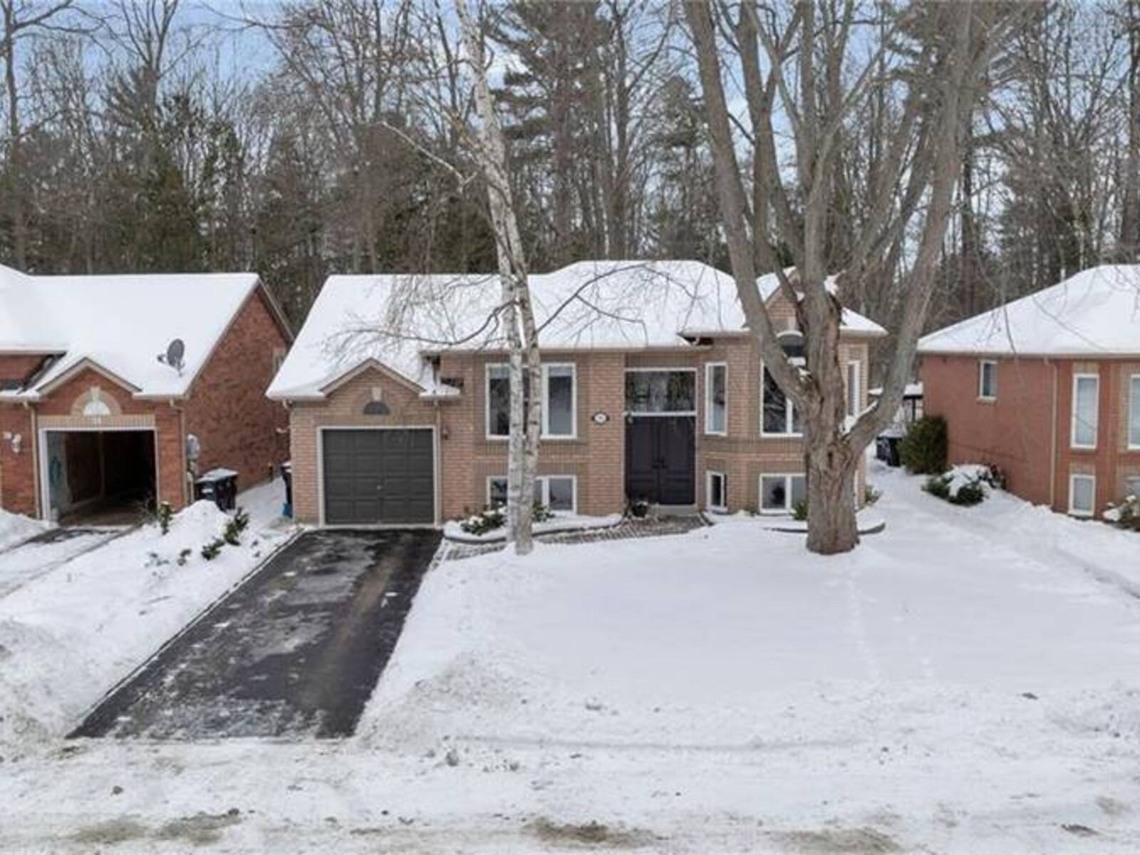 26 BRILLINGER Drive, Wasaga Beach, Ontario L9Z 1L4