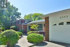 2069 THORNLEA Drive | Oakville Ontario | Slide Image Four