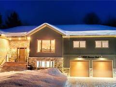 2938 PINECONE Trail Washago Ontario, L0K 2B0