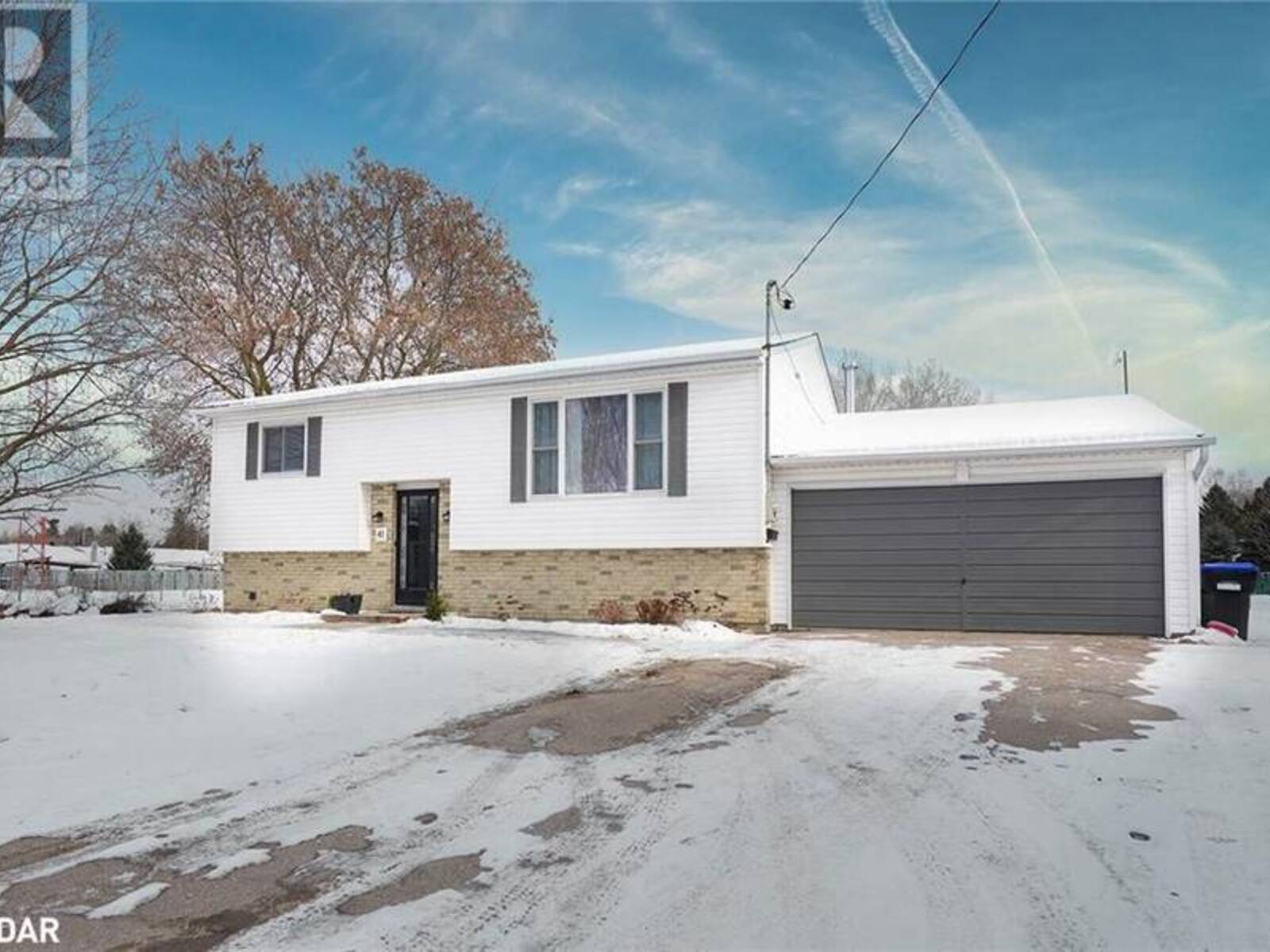 41 MARKET Street, Adjala-Tosorontio, Ontario L0M 1M0