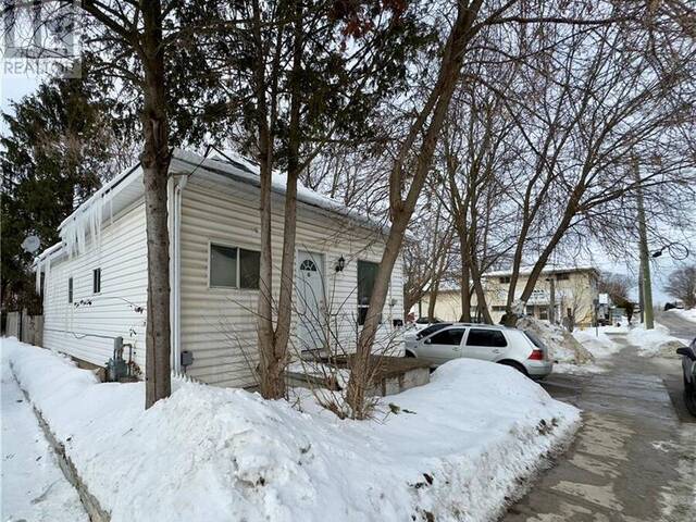 102 VICTORIA Street Orillia Ontario, L3V 2W1 - 3 Bedrooms Home For Sale