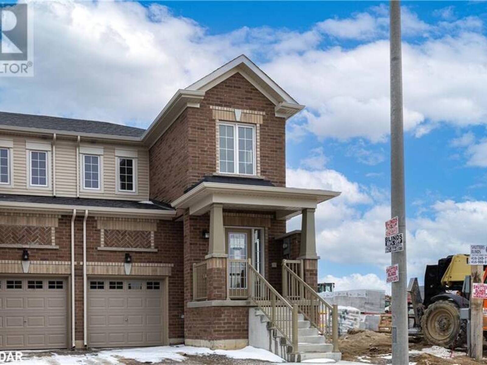 2 WAGON LANE Lane, Barrie, Ontario L9J 0V1