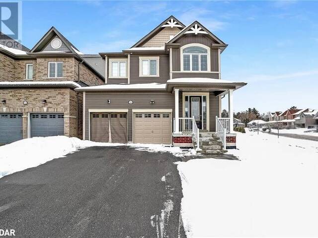 31 WOOD Crescent Angus Ontario, L3W 0M5 - 4 Bedrooms Home For Sale