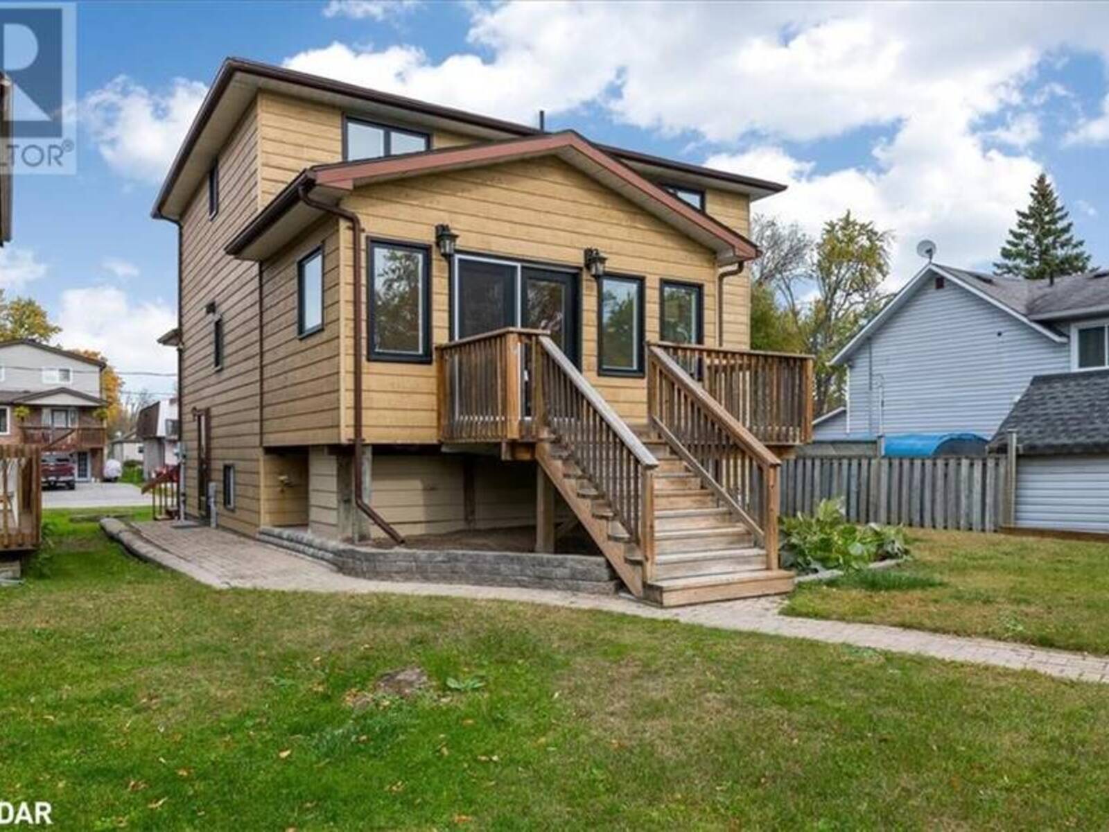 1063 WOOD Street, Innisfil, Ontario L0L 1K0