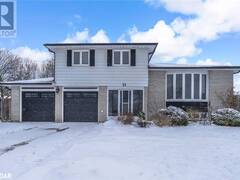 31 LITTLE Avenue Barrie Ontario, L4N 2Z4