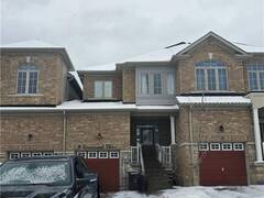 9 GREENWOOD Drive Angus Ontario, L3W 0N5