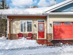 2 JORDAN Lane Huntsville Ontario, P1H 1K9