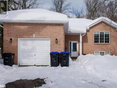 15 LISBON Court Wasaga Beach Ontario, L9Z 1L2