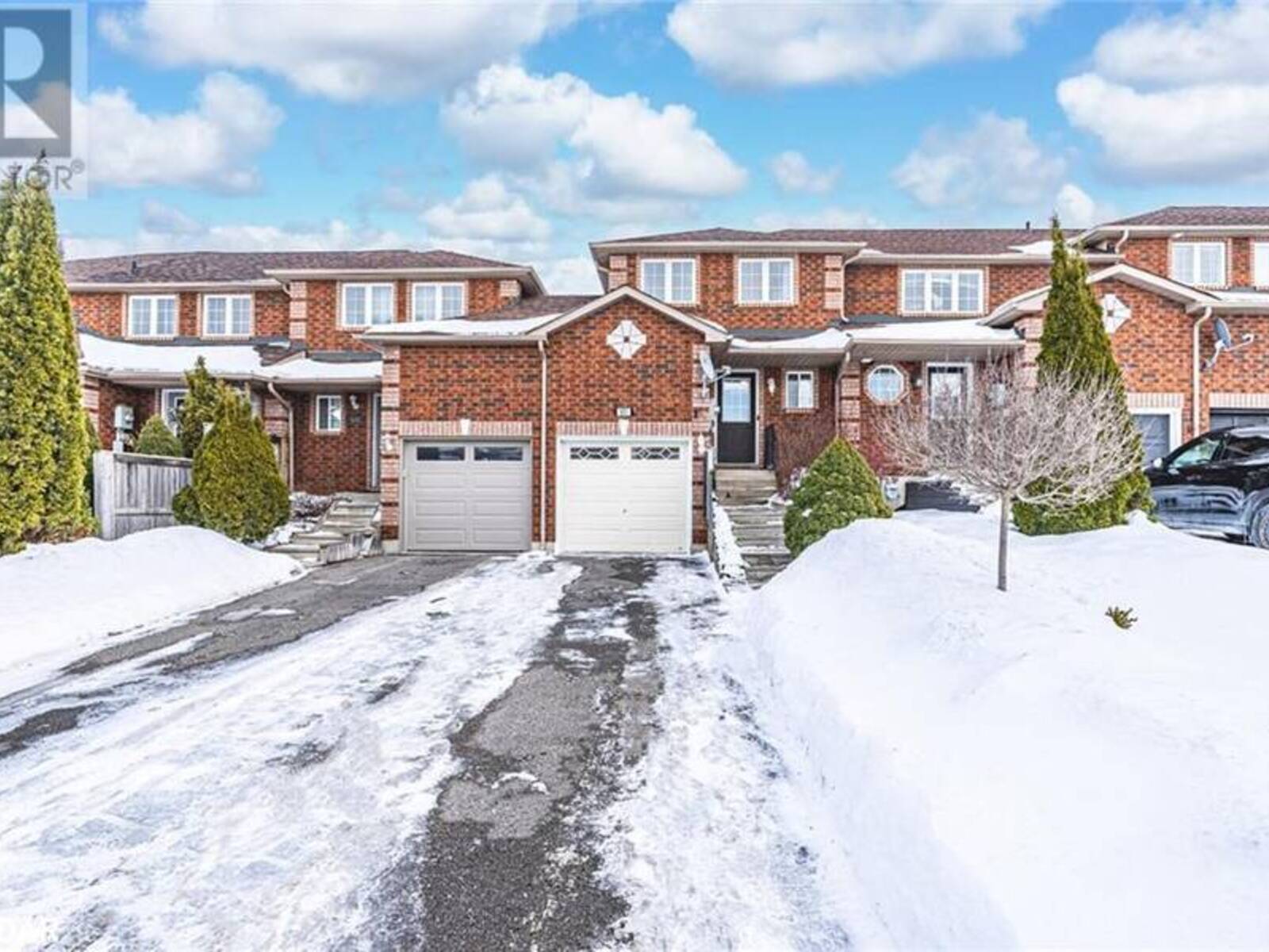 175 COURTNEY Crescent, Barrie, Ontario L4N 5T1