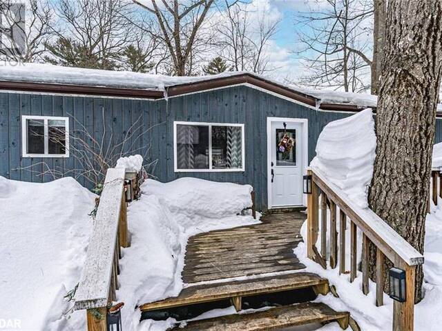 7498 ISLAND Crescent Washago Ontario, L0K 2B0 - 2 Bedrooms Waterfront Home For sale