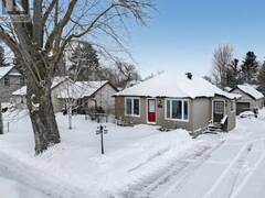 125 KING Street Angus Ontario, L0M 1B0