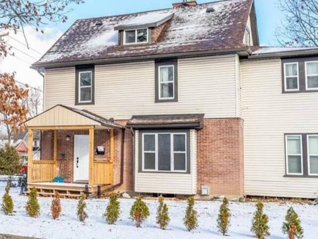 15 N FRANCES Street Barrie Ontario, L4N 1Z1 - 6 Bedrooms Home For Sale