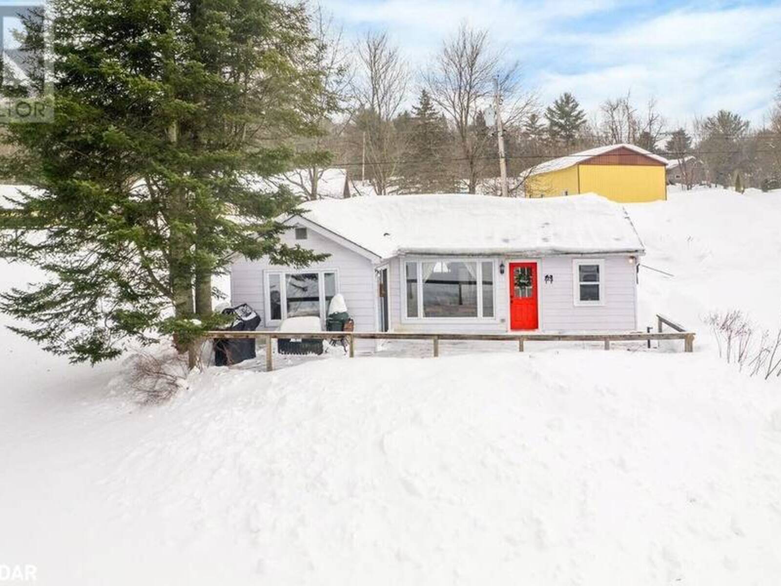 3004 MOYNES Road, Washago, Ontario L0K 2B0