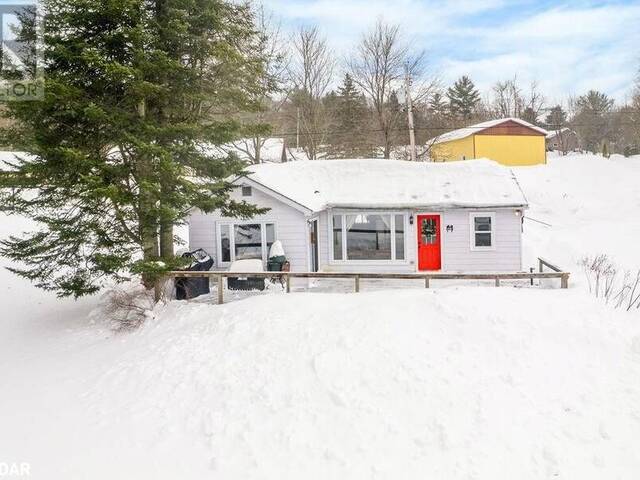 3004 MOYNES Road Washago Ontario, L0K 2B0 - 3 Bedrooms Waterfront Home For sale