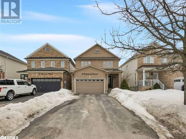 82 STONEMOUNT Crescent Angus Ontario, L3W 0C5 - 3 Bedrooms Home For Sale