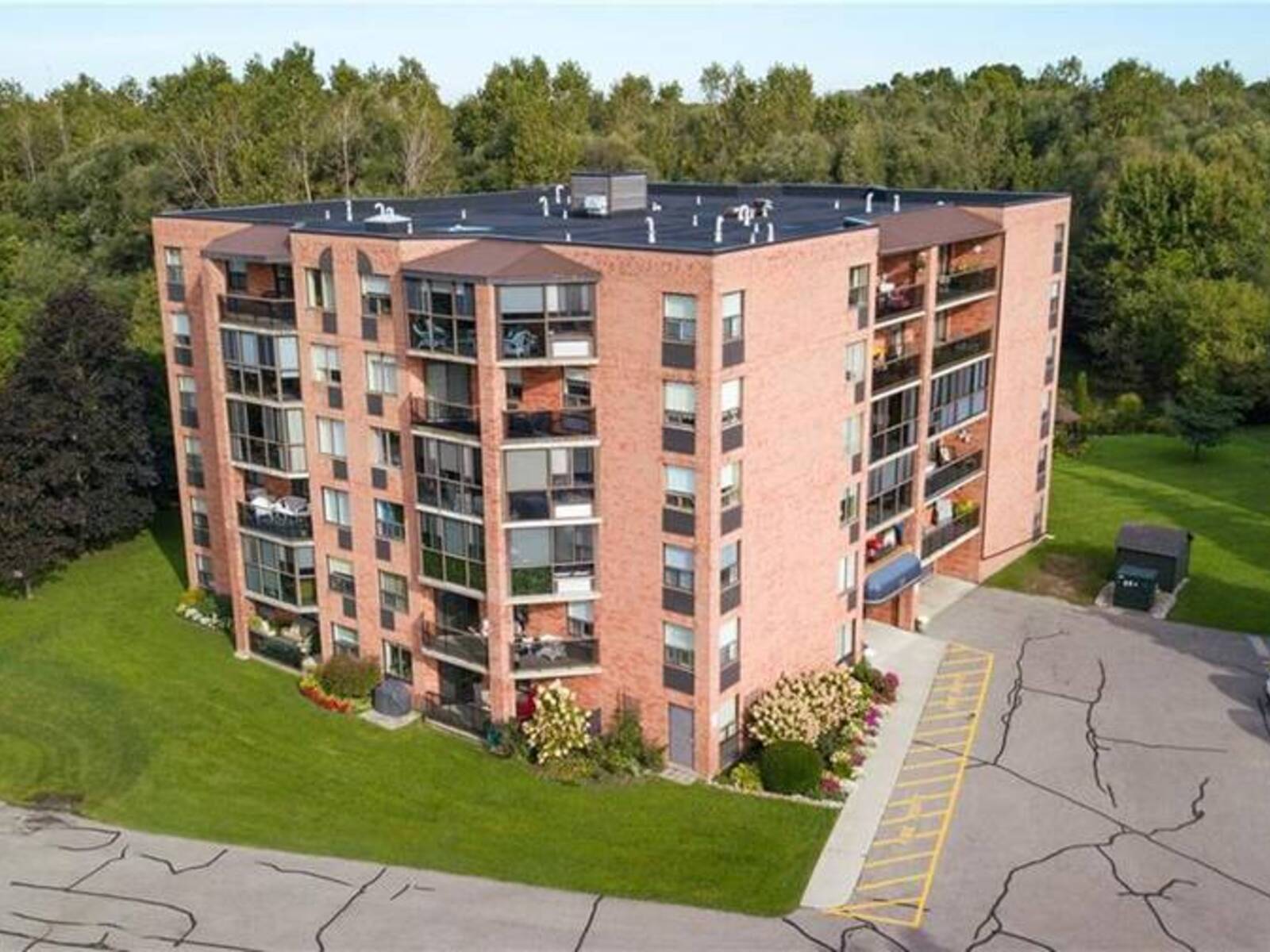 17 MILL POND Court Unit# 405, Simcoe, Ontario N3Y 5H9