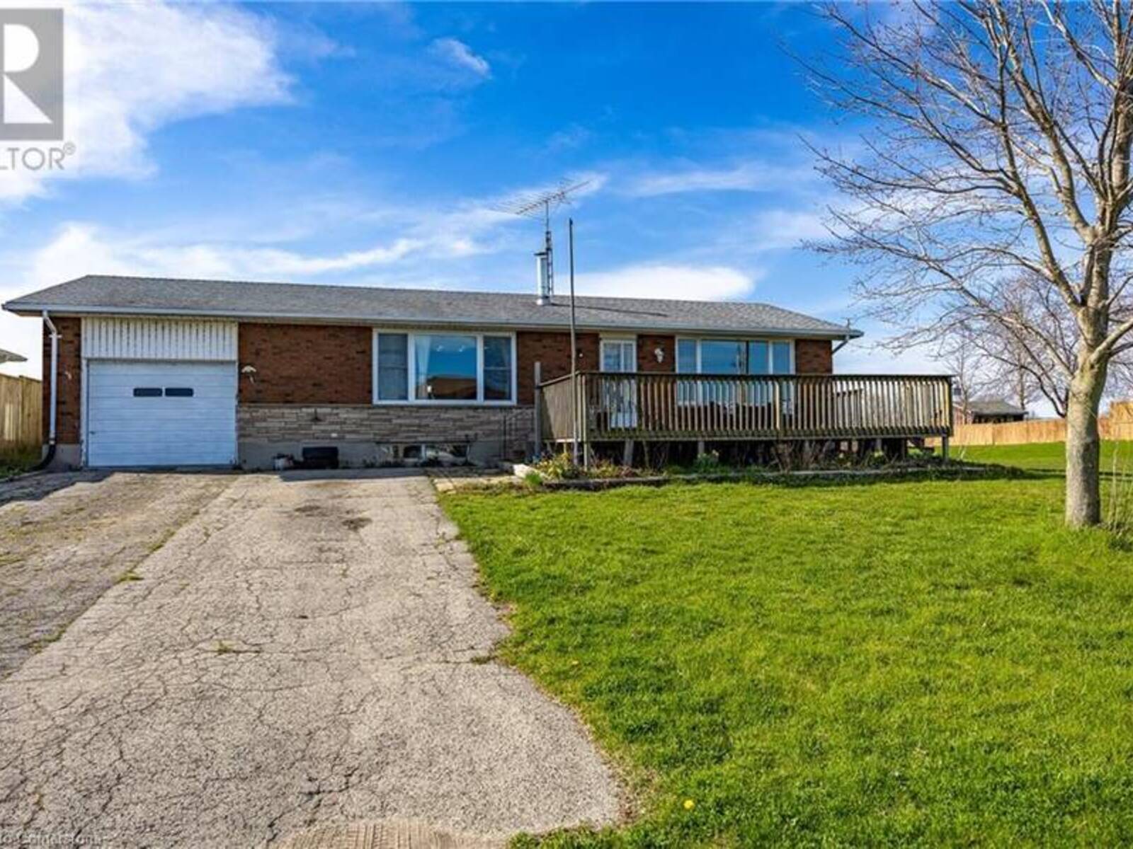 48 BEE Street, St. Williams, Ontario N0E 1P0