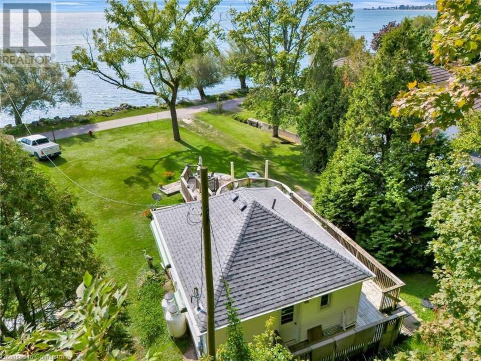 15 CEDAR Drive, Turkey Point, Ontario N0E 1T0