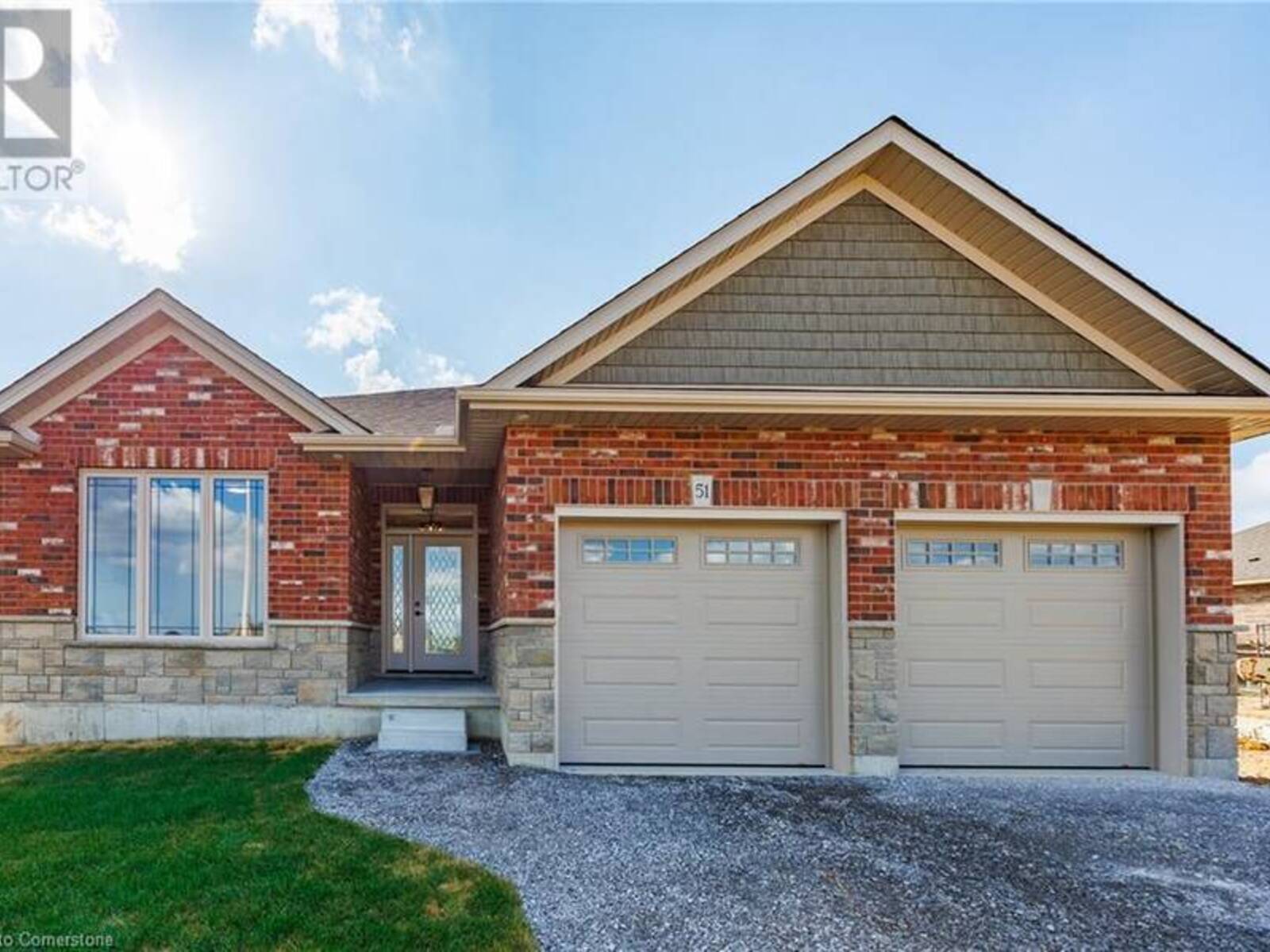 51 MCINTOSH Drive, Delhi, Ontario N4B 2V3