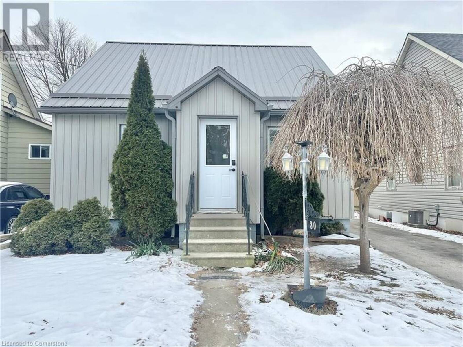 30 BELL Street, Delhi, Ontario N4B 1W8