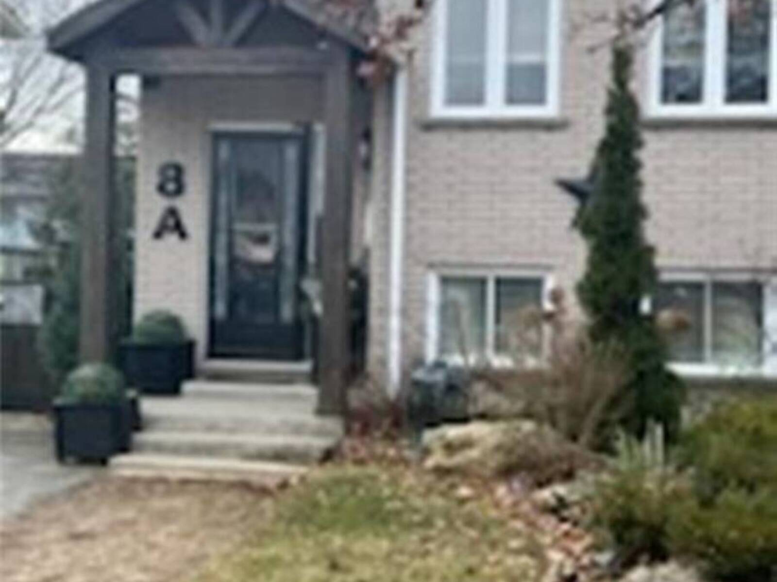 8A YEAGER Avenue, Simcoe, Ontario N3Y 5N3