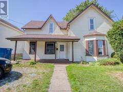 61 Park AVENUE West Chatham Ontario, N7M 1V8