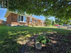 123 JOHN STREET Chatham Ontario, N7M 5B9