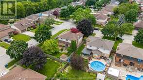 119 HEDGE MAPLE Path | Chatham Ontario | Slide Image Three