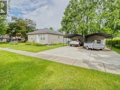 226 OAK STREET East Chatham-Kent Ontario, N0P 1C0