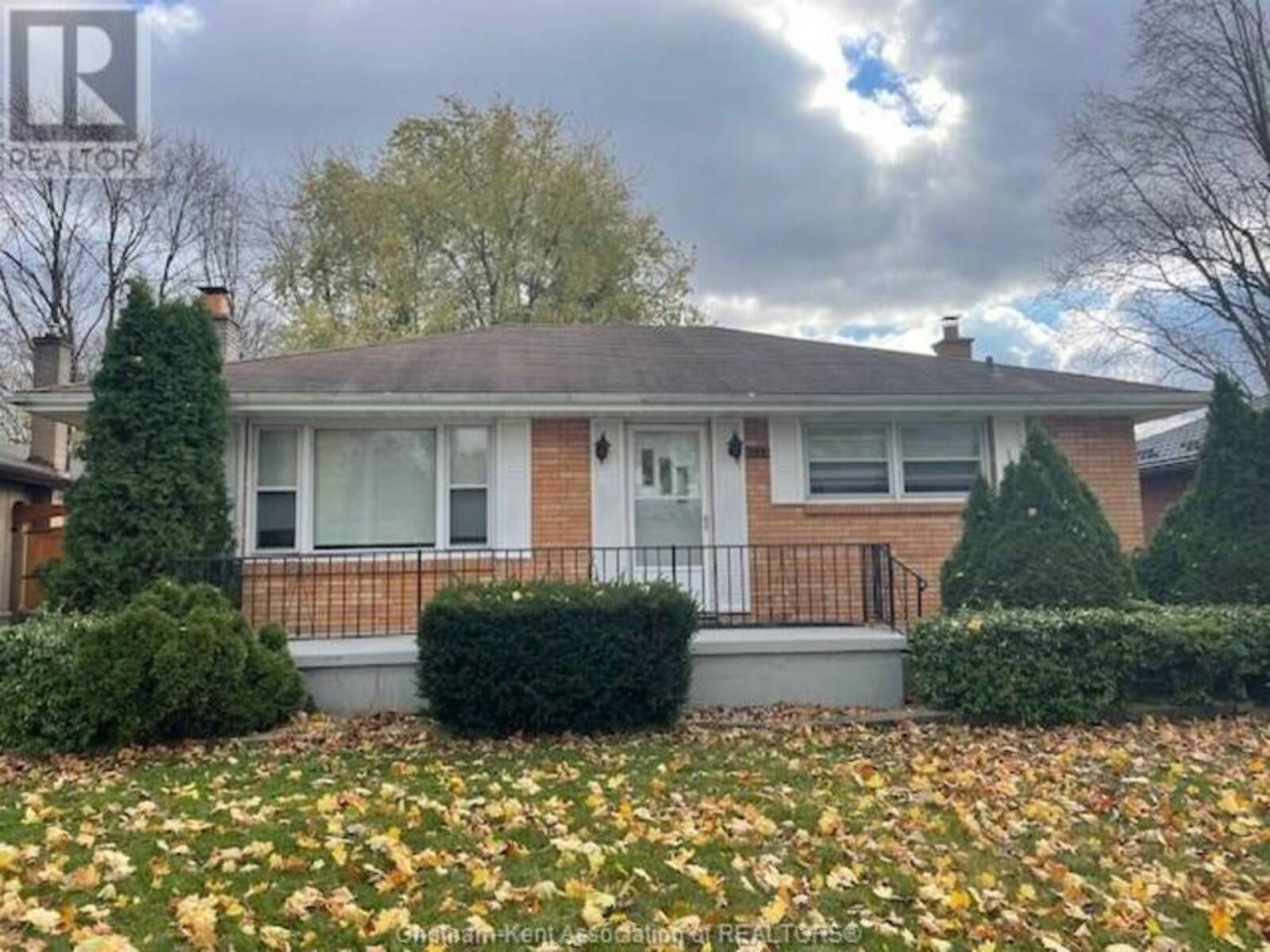 1837 WHITEHALL DRIVE, London, Ontario N5W 1Z2