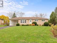 7 Circle DRIVE Merlin Ontario, N0P 1W0