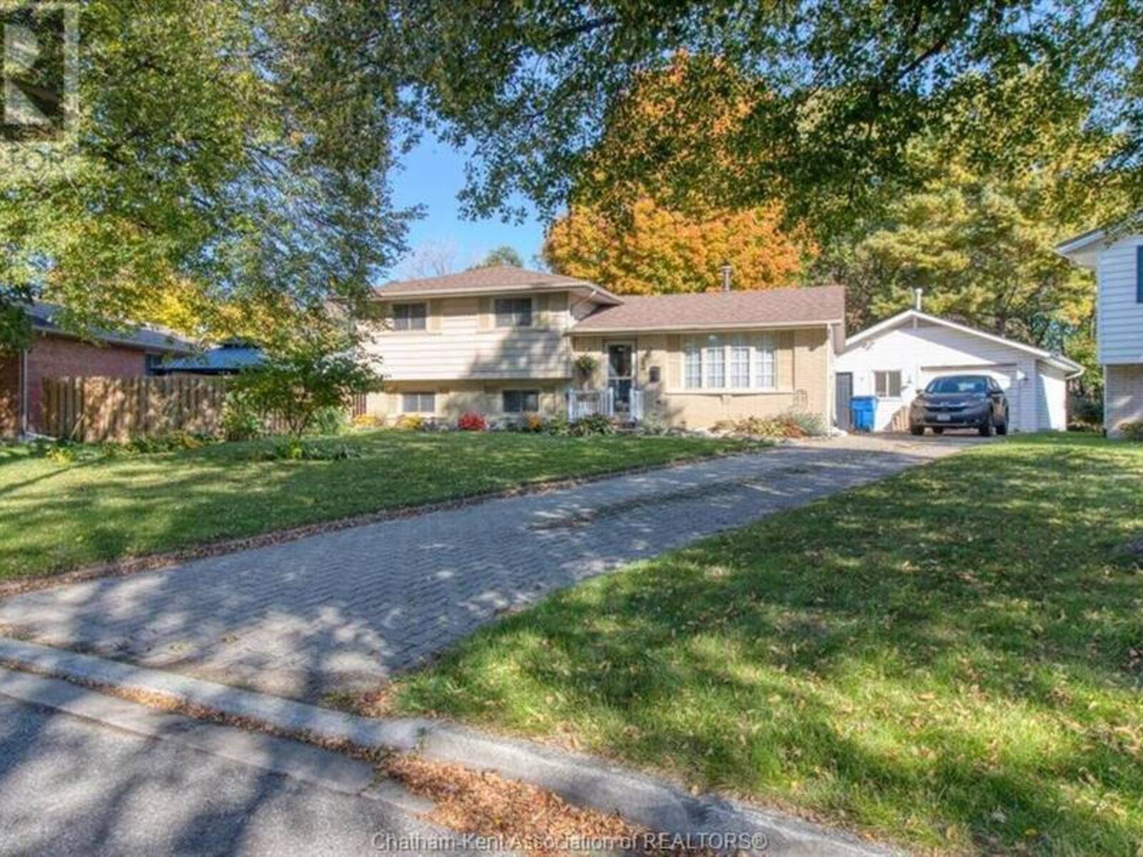 63 FINCH AVENUE, Chatham, Ontario N7L 1H8