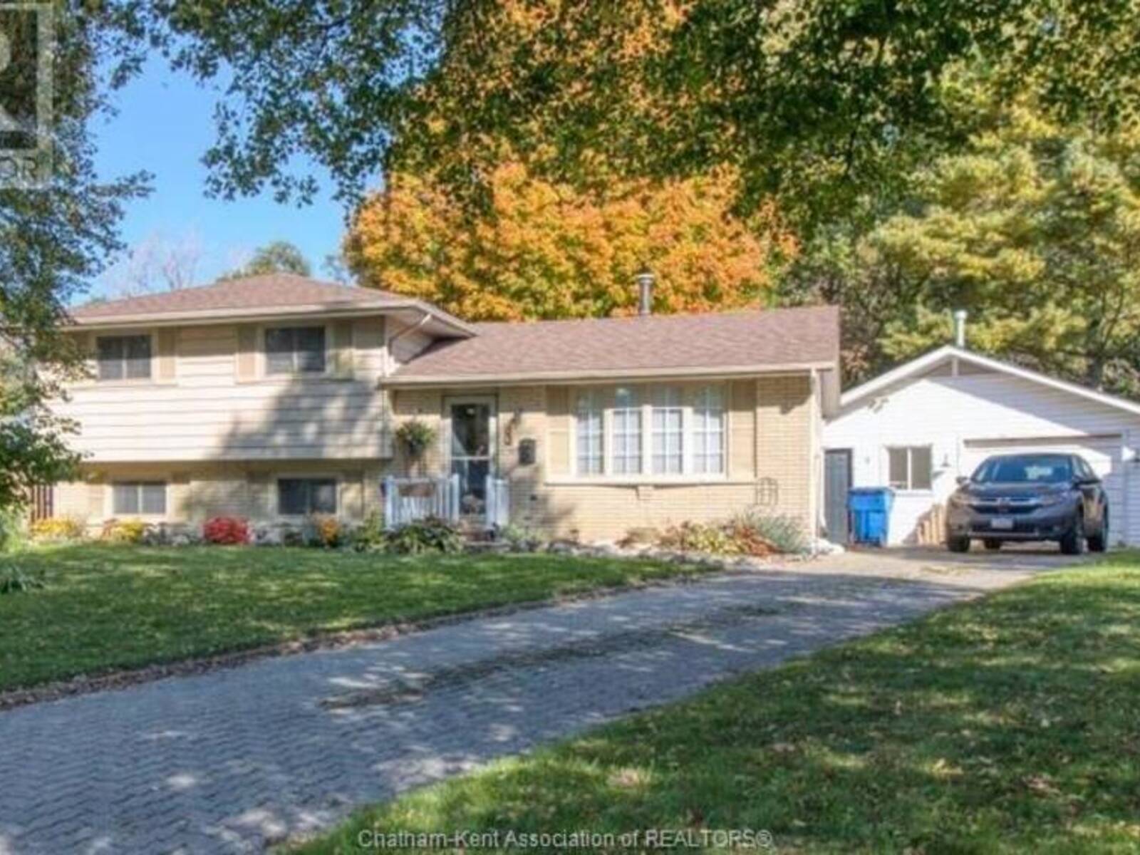 63 FINCH AVENUE, Chatham, Ontario N7L 1H8