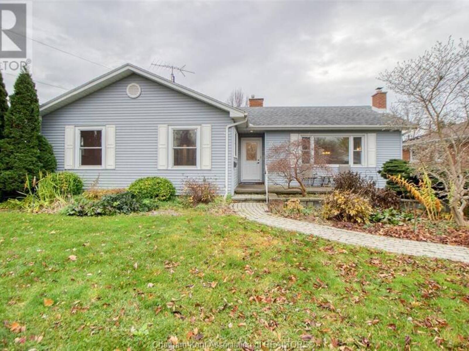 78 Phair AVENUE, Wallaceburg, Ontario N8A 2M3