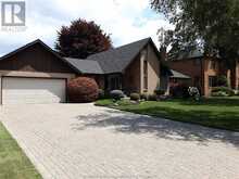 51 BRAEMAR BOULEVARD | Chatham Ontario | Slide Image One