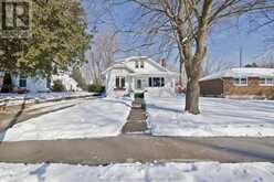 58 Erie STREET South | Chatham-Kent Ontario | Slide Image Four