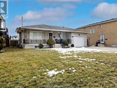 282 PARK AVENUE East Chatham Ontario, N7M 3V9