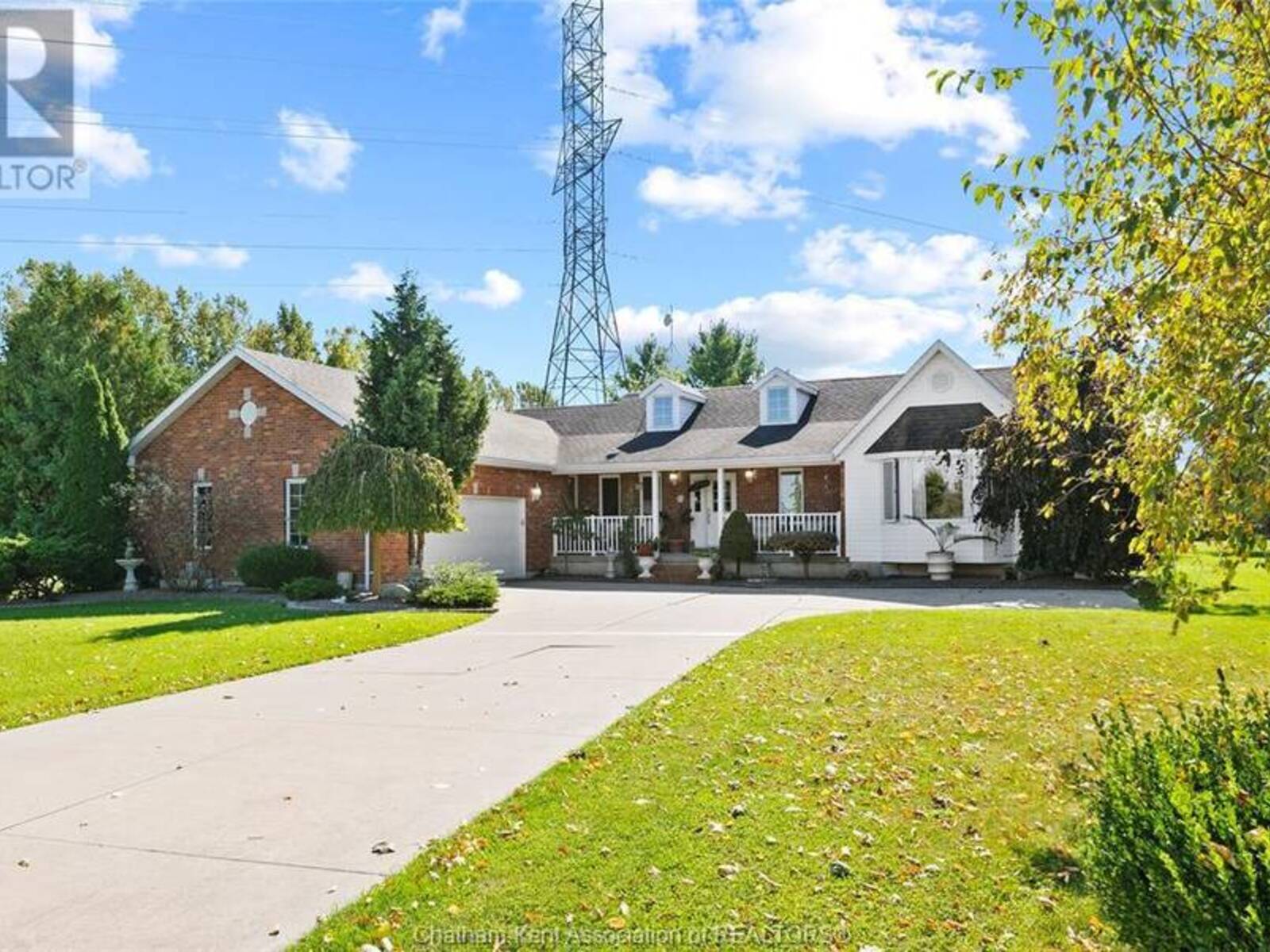 21640 PINEHURST CRESCENT, Chatham, Ontario N7M 5J3