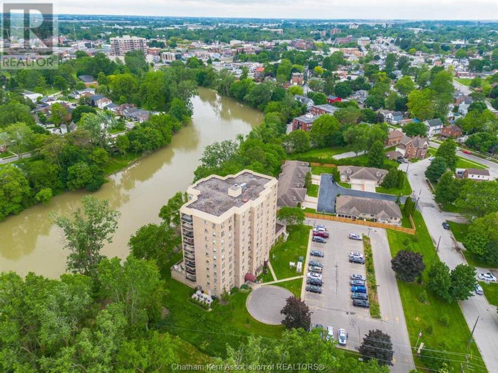 10 Van Allen AVENUE Unit# 402, Chatham, Ontario N7L 5K1